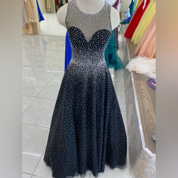 Black with rhinestones dress for multiple occasions, size XS can fit like a S - Picture 3 of 4